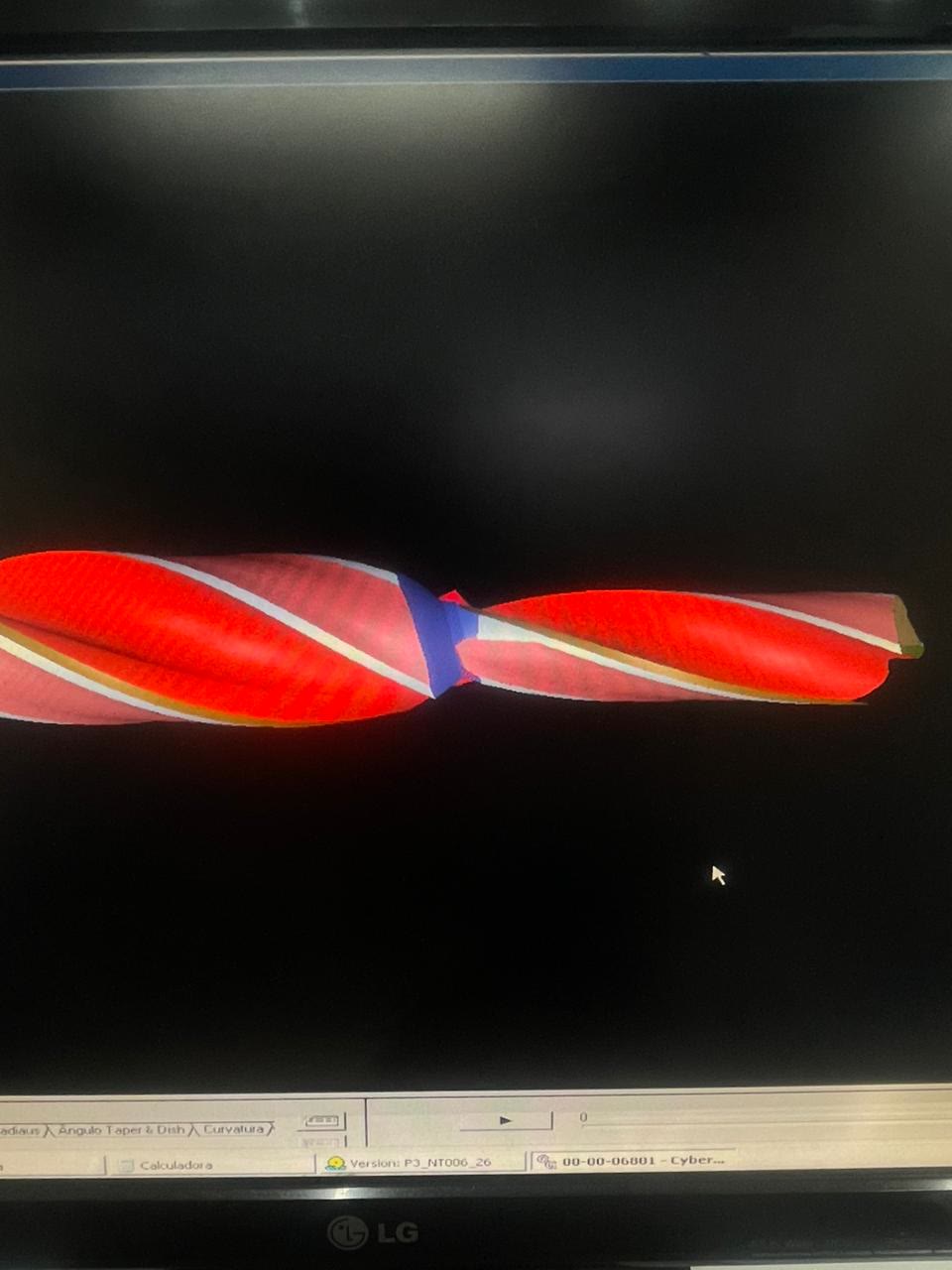 Desenvolvimento de geometria de ferramenta em CAD